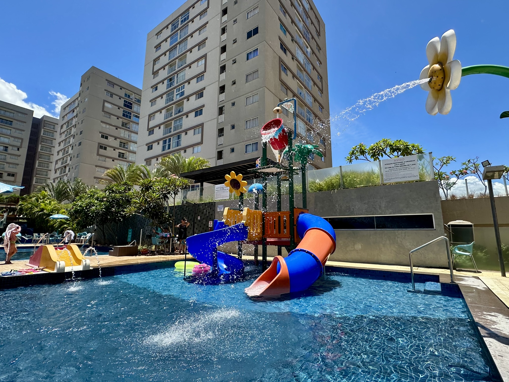 EVIAN THERMAS RESIDENCE em CALDAS NOVAS - GO – condomínio para aluguel por temporada